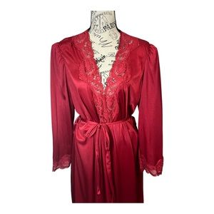 Vintage Olga Robe